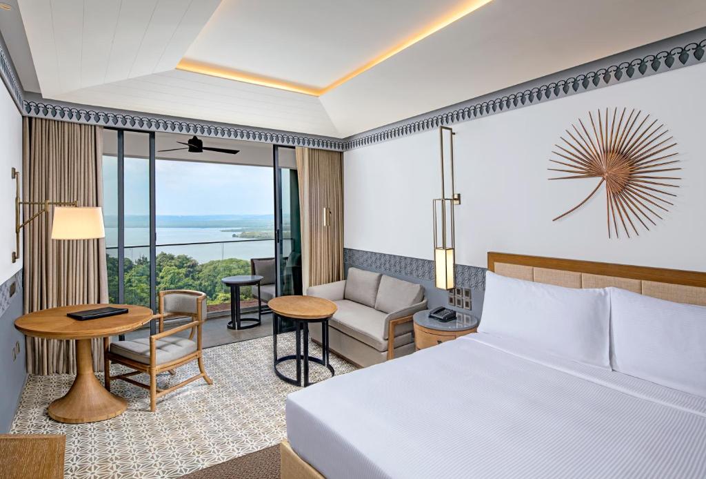 DoubleTree by Hilton Goa - Panaji