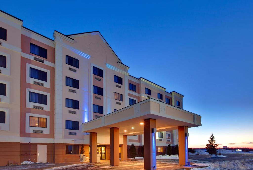 Holiday Inn Express Sault Ste Marie, an IHG Hotel