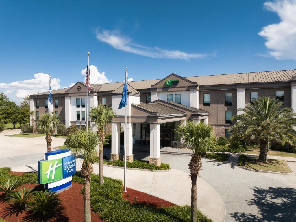 Holiday Inn Express and Suites New Orleans Airport, an IHG Hotel